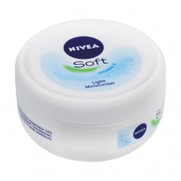 Nivea Soft Light Moisturiser Cream (50 ml)